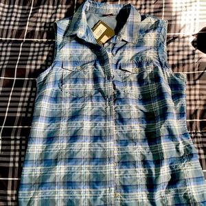 Eddie Bauer sleeveless shirt